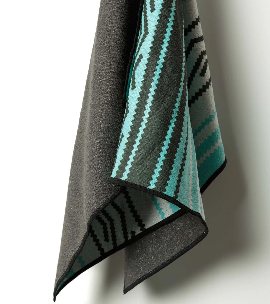 Nomadix Baja Yoga Hand Towel Aqua