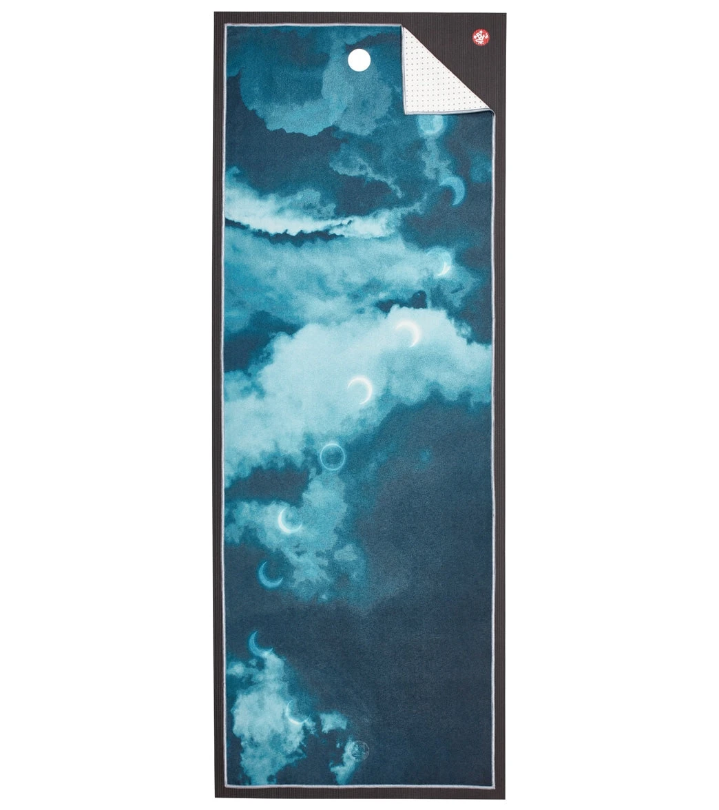 Manduka Yogitoes® Lunar Yoga Mat Towel - Image 5