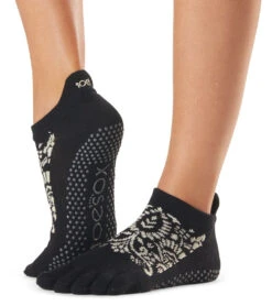 Toesox Low Rise Full-Toe Yoga Grip Socks Soir