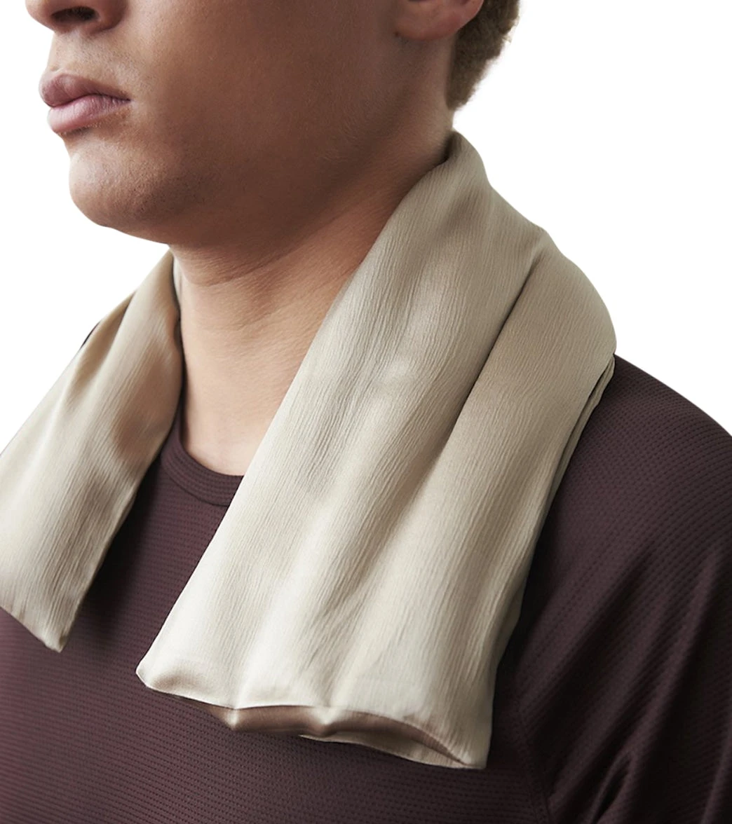 B Yoga The Silk Recovery Pillow - Image 4