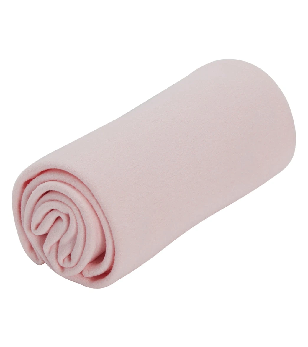 Alo Yoga Perf No Sweat Hand Towel Powder Pink - Image 3