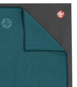 Manduka Yogitoesยฎ Yoga Hand Towel Deep Sea